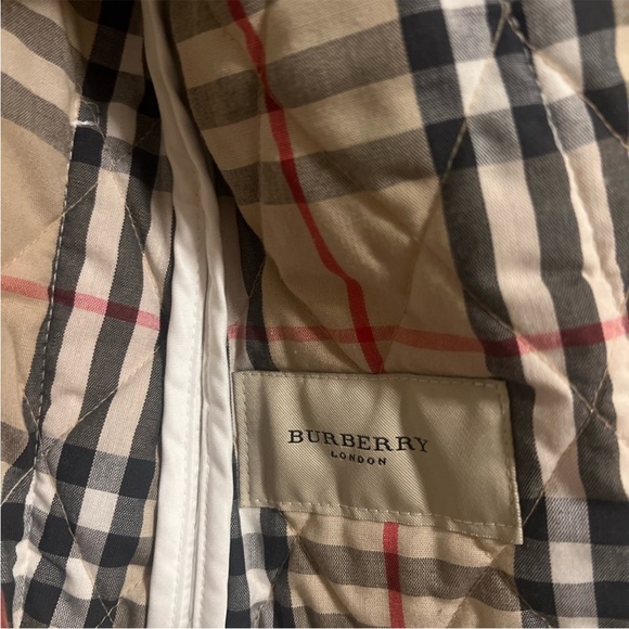 BURBERRY Quilted Nova Check Jacket - Picture 8 of 10